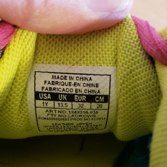 Under Armour girls sneakers size 1Y - Picture 4 of 8